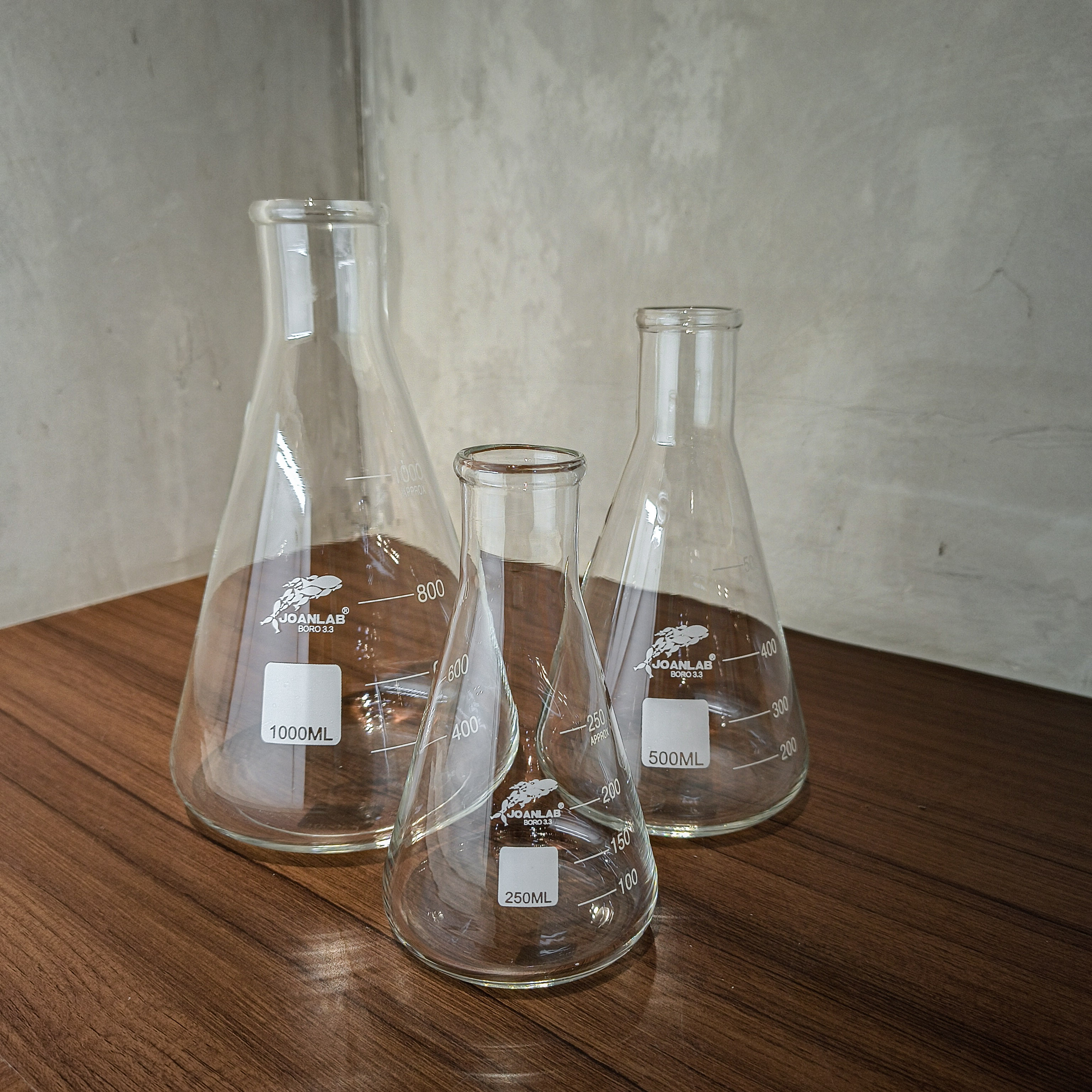 JOANLAB Tabung Erlenmeyer Labu Boro 3.3 250 ml